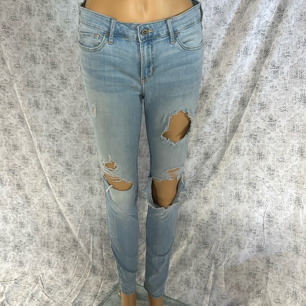 Hollister Ripped Low-Rise Super Skinny 9L W29L32